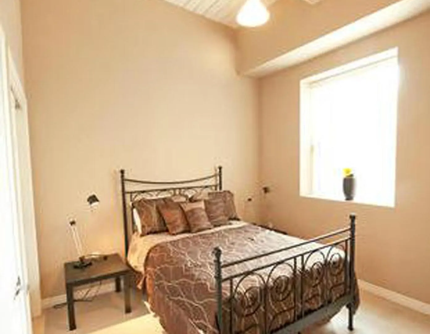 Superior 2 Apartment Niagara Falls Canada